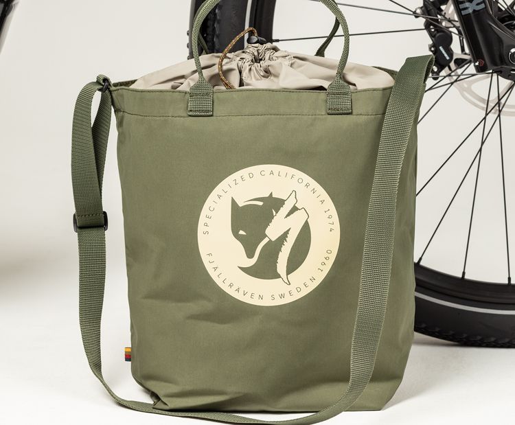S F Cave Tote 23232 620 A S F Cave Tote 23232 620 A