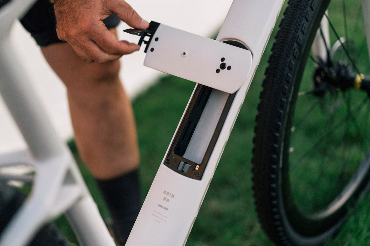 Mondraker Arid Carbon, su primera gravel muscular (7)