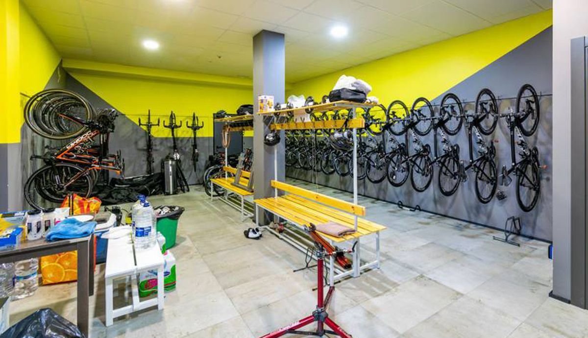Box para ciclistas en el hotel Cap Negret Box para ciclistas en el hotel Cap Negret