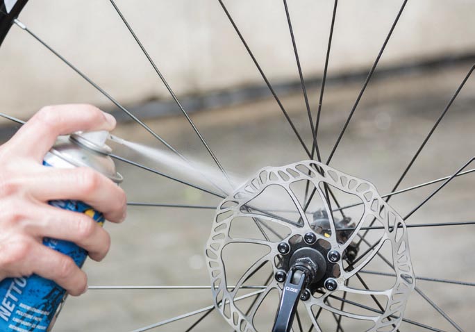 Lava tu bicicleta en 24 pasos